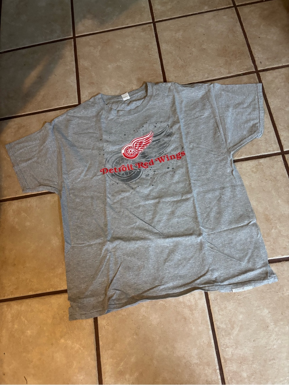 NHL Detroit Red Wings Gray Short Sleeve Tee Size L